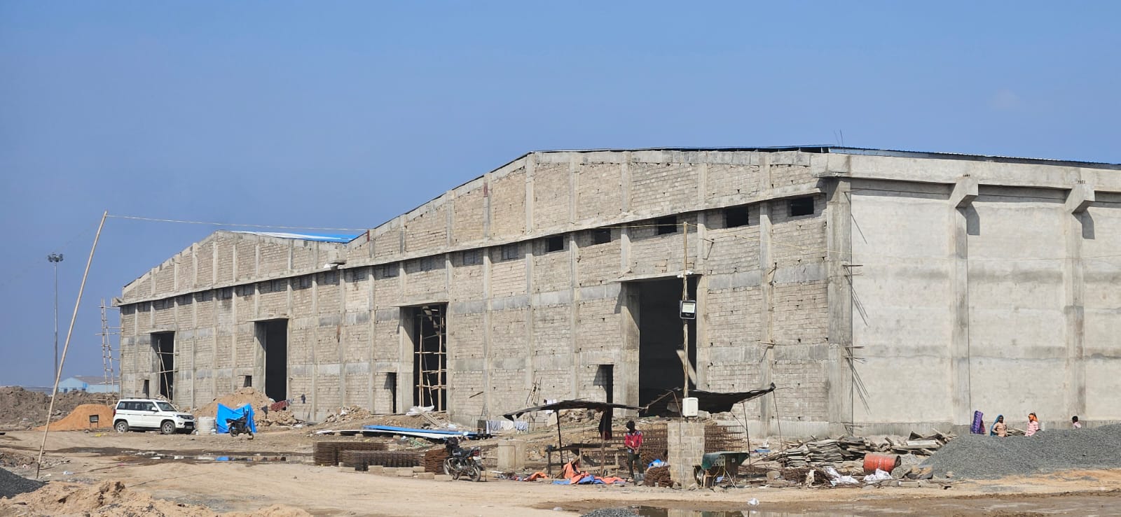 Oil refinery and processing unit